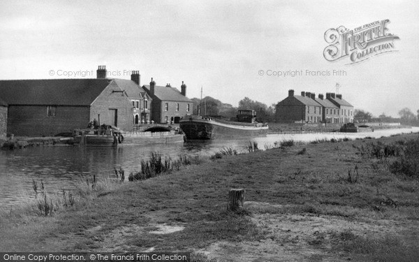 Photo of Thorne, The Canal c.1955