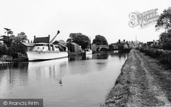 The Canal c.1965, Thorne