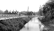 The River c.1955, Thorney