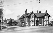 Thorney, the Rose and Crown Hotel c1955
