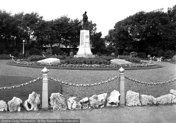 Photo of Thornton Cleveleys, Memorial Gardens c.1955
