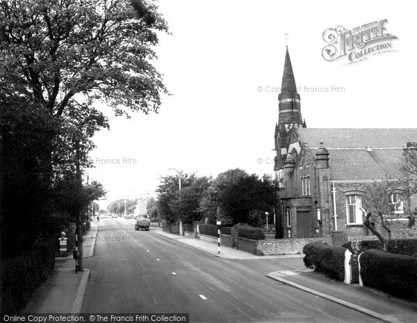 Photo of Thornton Cleveleys, Victoria Road East c.1960