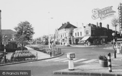 The Pond And London Road c.1960, Thornton Heath