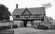 Manor Entrance c.1950, Thornton Hough