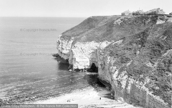 Photo of Thornwick Bay, c.1960