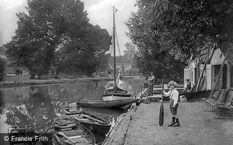 Thorpe St Andrew, River Yare 1919