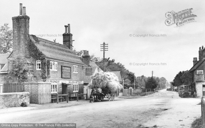 Photo of Three Mile Cross, The George & Dragon c.1900