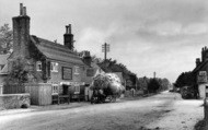 The George & Dragon c.1900, Three Mile Cross