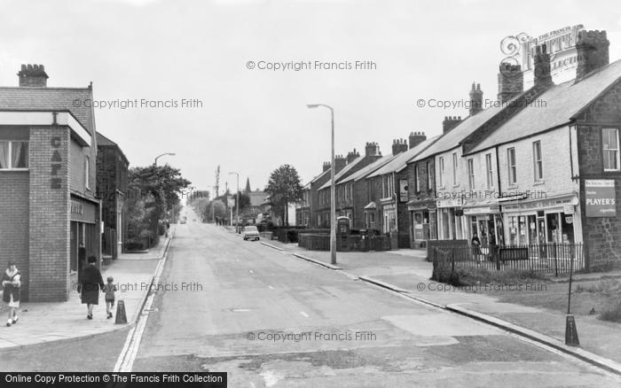 Photo of Throckley, Hexham Road c.1965
