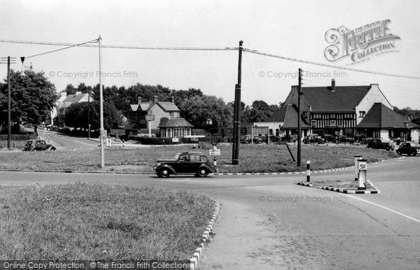 Photo of Thundersley, Weir Roundabout c.1955
