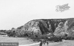 Leys Foot Beach And Rocks c.1935, Thurlestone