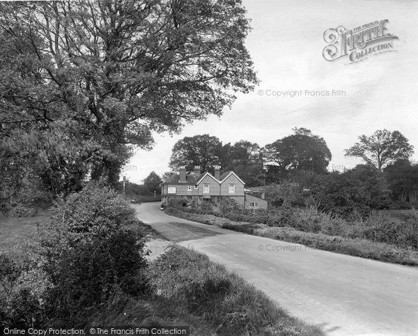 Photo of Thursley, Red Lion Inn, Portsmouth Road 1925