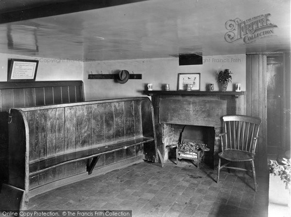 Photo of Thursley, The Old Settle In Tap Room, Red Lion Inn 1925