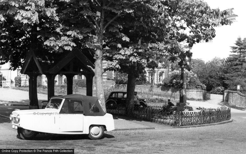 Ticehurst, the Square c1960