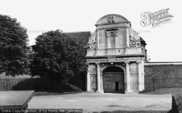 Photo of Tilbury, The Entrance c.1960
