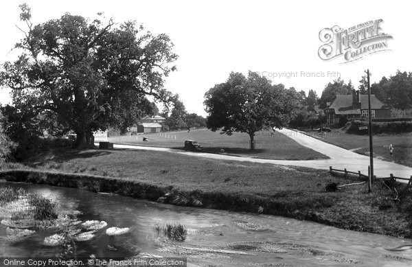 Photo of Tilford, The Green And Oak Tree 1936