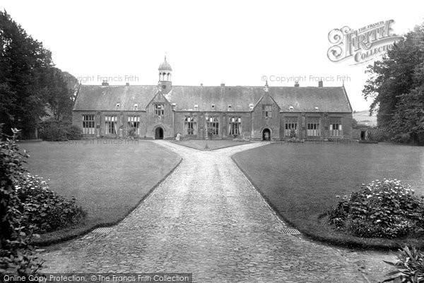 Photo of Tiverton, Blundell's Old School 1921