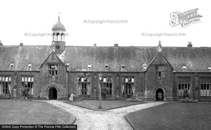 Photo of Tiverton, Blundell's Old School 1921