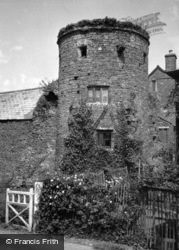 Castle 1959, Tiverton