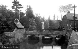 King Edward Statue And Bridge c.1955, Tiverton