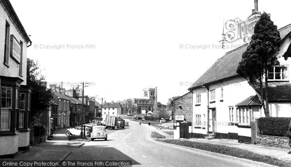 Photo of Toddington, High Street c1955