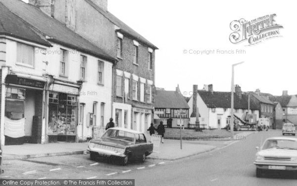 Photo of Toddington, High Street c.1965