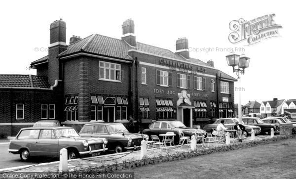 Photo of Tolworth, The Toby Jug c.1965 - Francis Frith