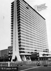 Tolworth Tower c.1965, Tolworth