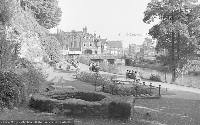 Photo of Tonbridge, Riverside Gardens 1948