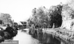 The River c.1960, Tonbridge