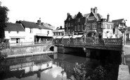 Tonbridge, Town Bridge c1960