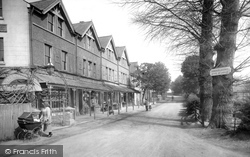 1921, Tongham