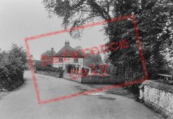 Poyle Road 1930, Tongham