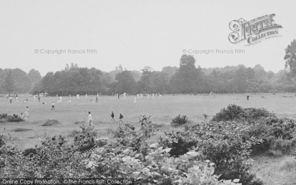 Photo of Tooting Bec, Cricket On The Common 1951