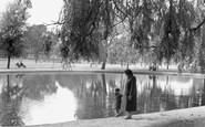 Tooting Bec, Pond 1951