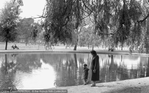 Photo of Tooting Bec, Pond 1951