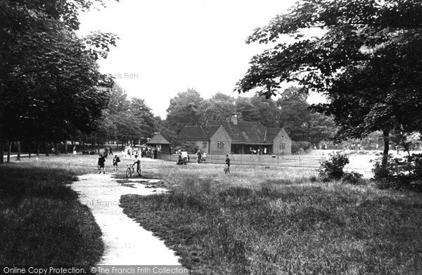 Photo of Tooting Bec, The Common Pavilion 1951