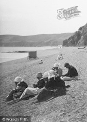 Beach, Women In Bonnets 1896, Torcross