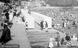 Holidaymakers On Torre Abbey Sands 1920, Torquay