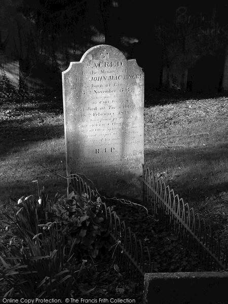 Photo of Torquay, John Mac Enery's Grave 2005