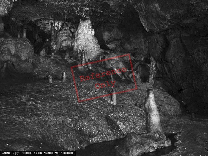 Photo of Torquay, Kents Cavern 2005