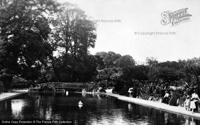 Photo of Torquay, King's Gardens, The Lake c.1910