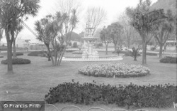 Princess Gardens, The Fountain c.1939, Torquay