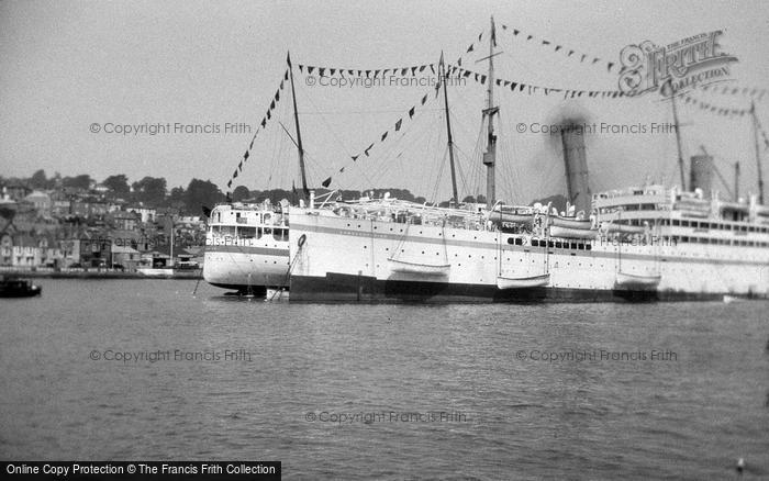 Photo of Torquay, Ships 1935