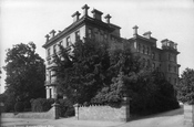 Victoria And Albert Hotel 1889, Torquay