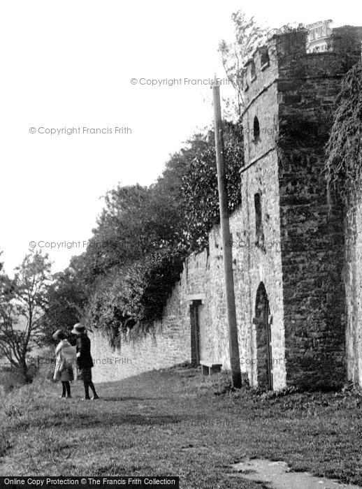 Photo of Torrington, Castle Hill 1923