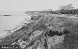 The Turf Walk 1903, Totland Bay