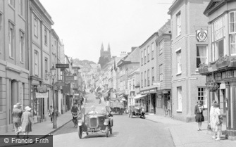 Totnes, Car in Fore Street 1928
