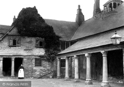 Guildhall 1906, Totnes