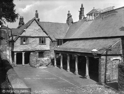 Guildhall 1925, Totnes